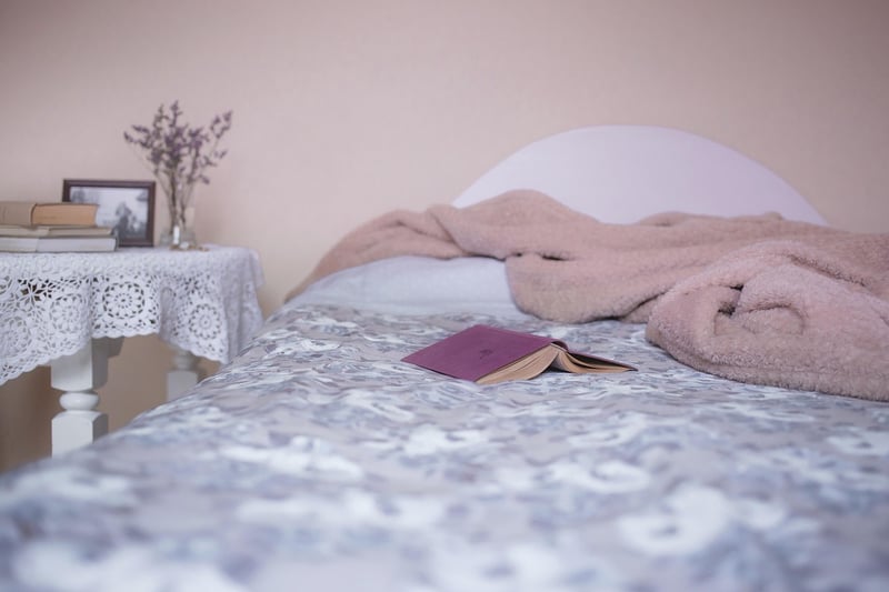 Knit throws on bed